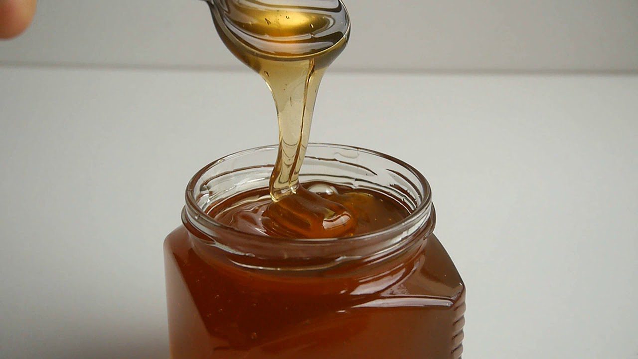 Мед кориандр. Мёд кориандровый. Мёд липа кориандровый. Мед гречишный дягиль.
